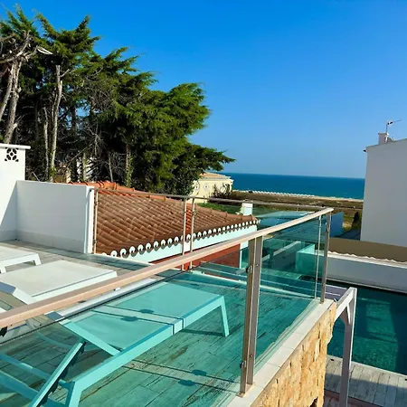 Pool View Encanto Eros Lagos