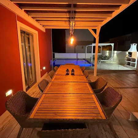 Pool View Encanto Eros