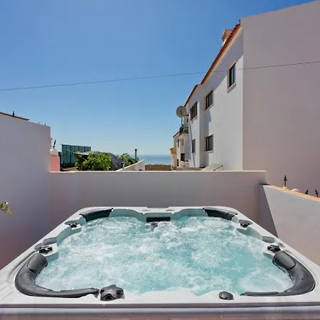 Pool View Encanto Eros